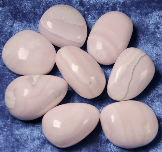 Manganokalsiitti rumpuhiottu vaaleanpunainen, Peru. Valitse koko