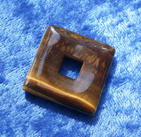 Riipus neliskulmainen tiikerinsilmä donitsi 27mm