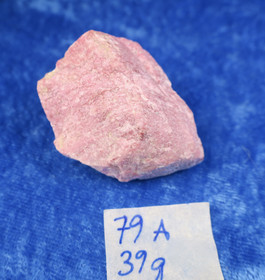 Thuliitti raaka 39g 30x30x20mm extra Lom Norja Hi79a N