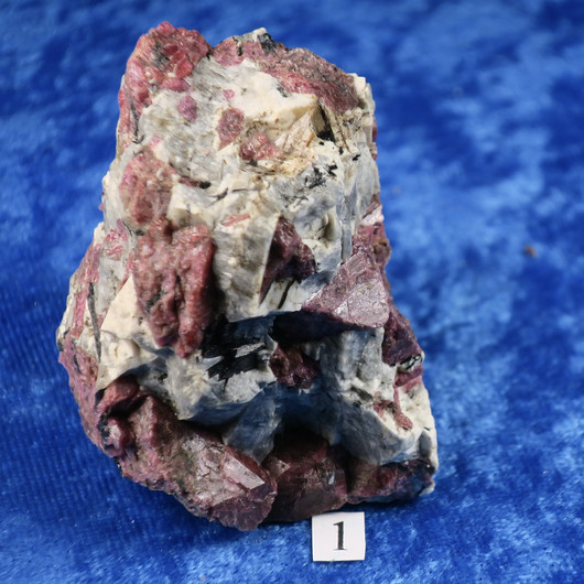 Eudialyytti raaka 114g nro1