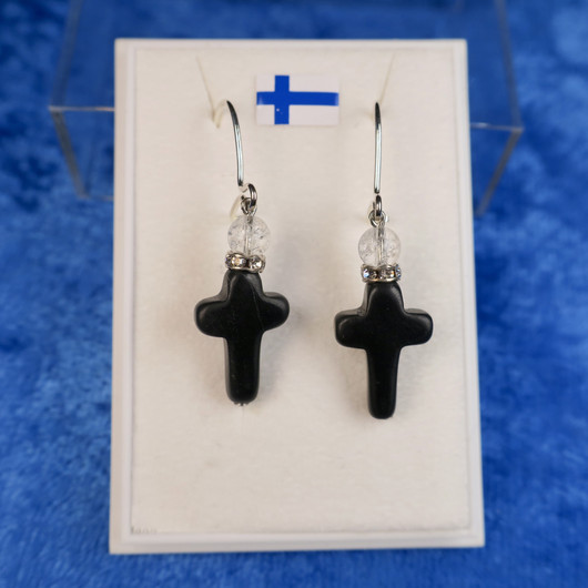 Korvakorut onyksi risti ja vuorikide