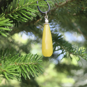 Riipus keltainen synteettinen kivipisara 30mm ILONPISARA