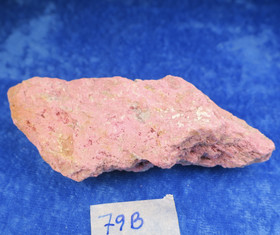 Thuliitti raaka 71g 90x35x20mm Extra Lom Norja Hi79b