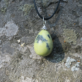 Riipus serpentiini pisara, kivi 25mm