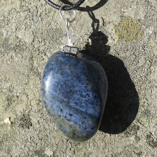 Riipus dumortieriitti rumpuhiottu zirkonikoristein dum5 