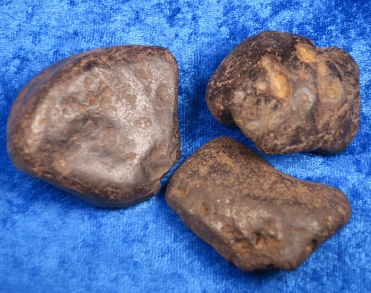 Magnetiitti  Indonesia. Valitse koko ja hinta.