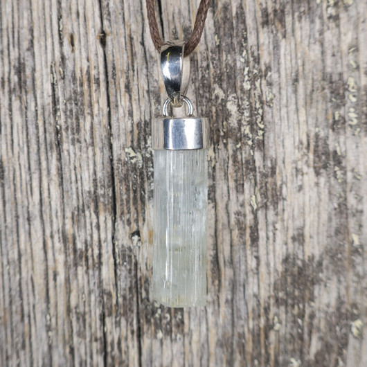 Hopeariipus akvamariinikide M