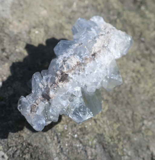 Selestiitti enkelikivi kidesykerö 50g kiteet molemmin puolin ce5