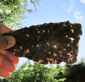 Granaatti siivu 150x80x5mm 150g Suomi GR15