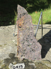 Granaatti siivu 160x70x7mm 190g Suomi GR19