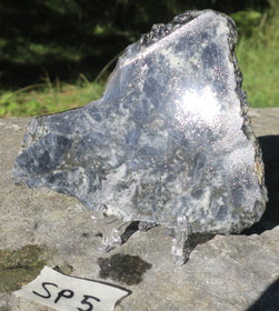 Spektroliitti siivu 100x90x6mm 130g Ylämaa Suomi SP5 