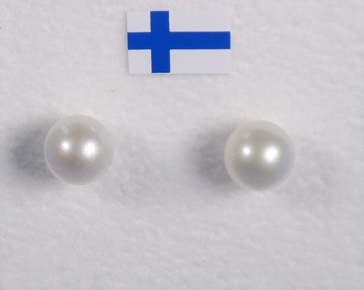 Nappikorvakorut helmi luonnonvalkoinen makeanveden 6mm 