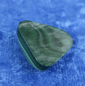 Malakiitti kapussi kolmikulmainen Hi76F