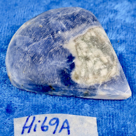 Sodaliitti kapussi pisaran muotoinen mattapinta kookas kapussi Hi69a