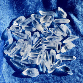 Lemurian vuorikide kristallikärki Brasilia. Valitse koko 3-15g