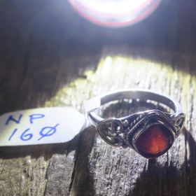 Hopeasormus almandiini granaatti neliö 16mm NP