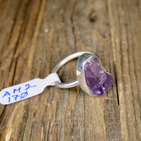 Hopeasormus ametisti raakakivi 17mm AM2