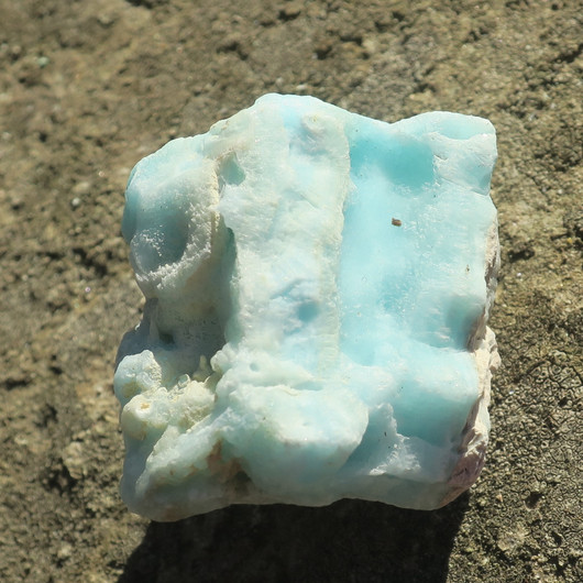 Kalsiitti Caribian Blue sinivihreä raaka 52g 40x30x30mm 