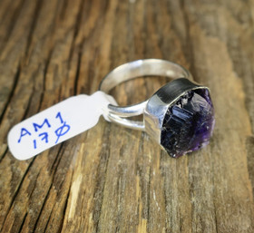 Hopeasormus ametisti raakakivi 17mm AM1