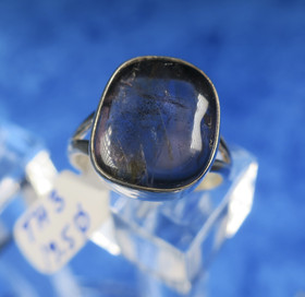 Hopeasormus tansaniitti pyöröhiottu kivi 19.5mm TH3