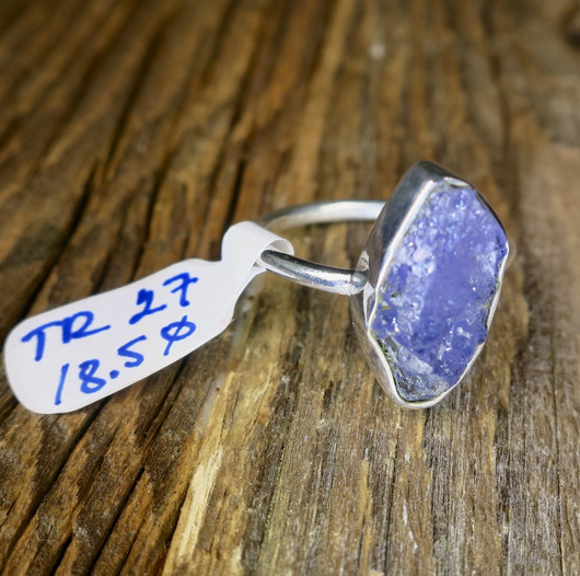 Hopeasormus tansaniitti raakakivi 18.5mm TR27