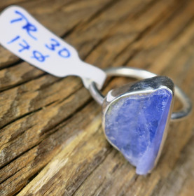 Hopeasormus tansaniitti raakakivi 17mm TR30