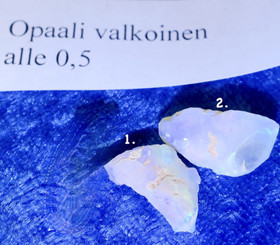 Opaali valkoinen raaka alle 0.5g Hi126valk