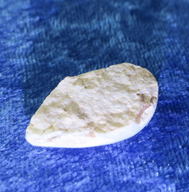 Opaali valkoinen pisara 30x18mm 3.6g  Hi126valk