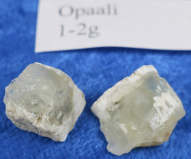 Opaali raaka vaalea 1-2g  Hi126