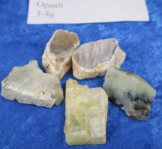 Opaali raaka 3-4g  Hi126