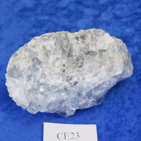 Selestiini kidesykerö 151g kiteet ympäriinsä. Madagaskar CE23