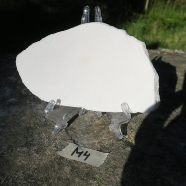Marmori siivu valkoinen HAURAS 210g nro M4