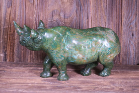 Kiviveistos sarvikuono verdiitti 2200g Muvez6