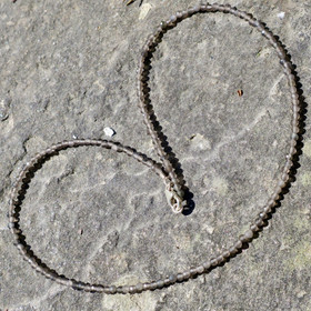 Helmet gelioliitti 2.5-3mm viistehiottu 45cm