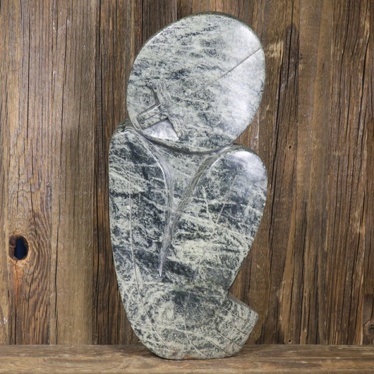 Kiviveistos levollisin mielin, talkkiserpentiini 2,8kg  Muvez42