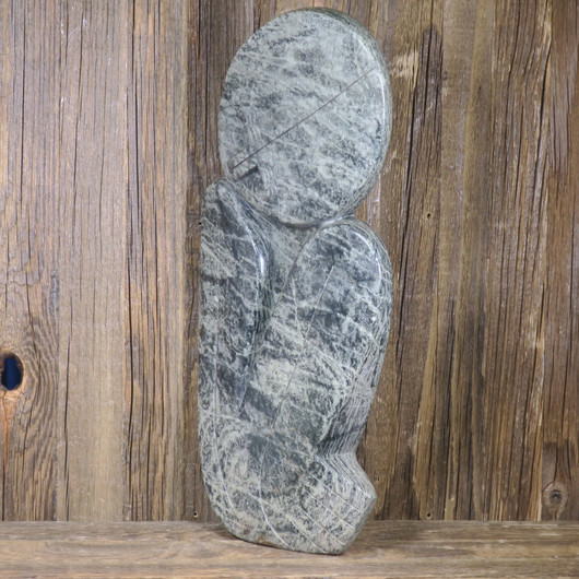 Kiviveistos levollisin mielin, talkkiserpentiini 2,8kg  Muvez42