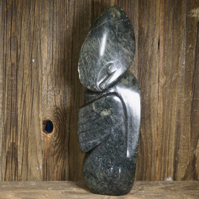 Kiviveistos unessa talkkiserpentiini 2,6kg  Muvez45