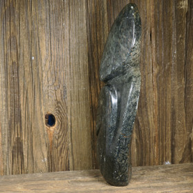 Kiviveistos unessa talkkiserpentiini 2,6kg  Muvez45