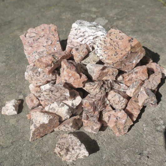 Kirjomaasälpä murskaa 30g rasiassa Suomi Hi