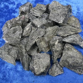 Nuummiitti murskaa 30g rasiassa. Perniö Suomi Hi133