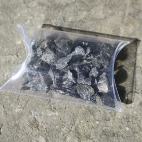 Nuummiitti murskaa 30g rasiassa. Perniö Suomi Hi133