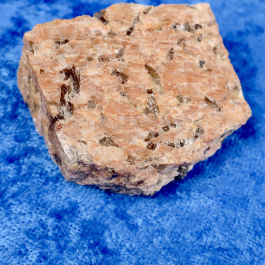 Kirjomaasälpä raaka 41g 40x35x20mm Suomi Tammela Hi134