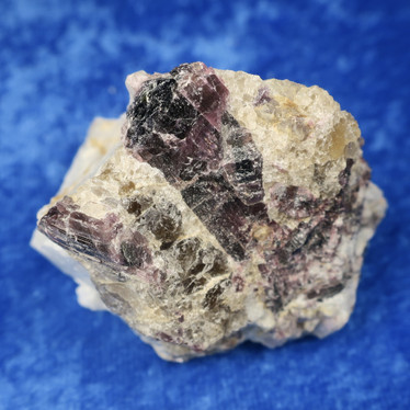 Pegmatiitti 108g  turmaliini, spodumeeni Suomi  Hi68s2 