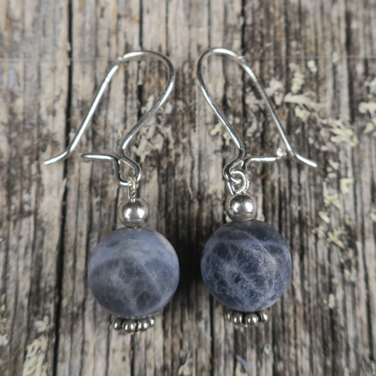 Korvakorut sodaliitti 8mm  D