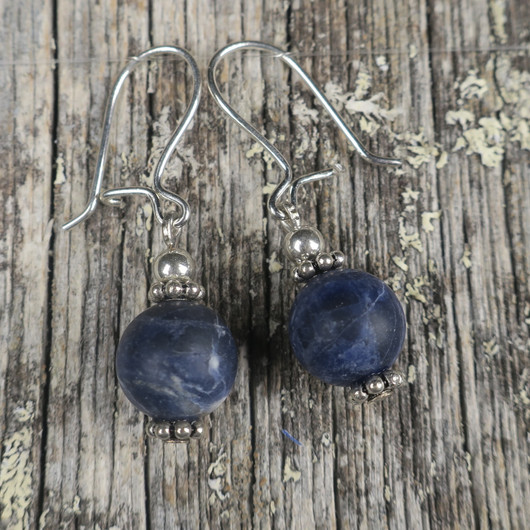 Korvakorut sodaliitti 8mm  E