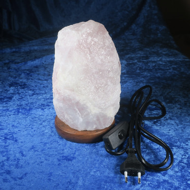 Kivilamppu ruusukvartsi 2478g korkeus 19cm nroA