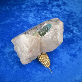 Tuikku turmaliinituikku 677g 100x100x50mm elbaiittia kvartsissa  jj17