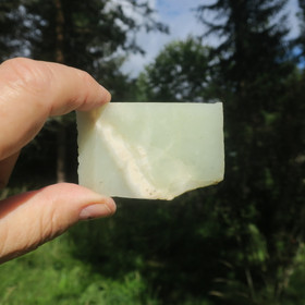 Nefriitti vaalea siivu 75g extra jj9 Katso video