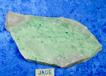 Jade siivu 210g 120x60x15mm JJ74