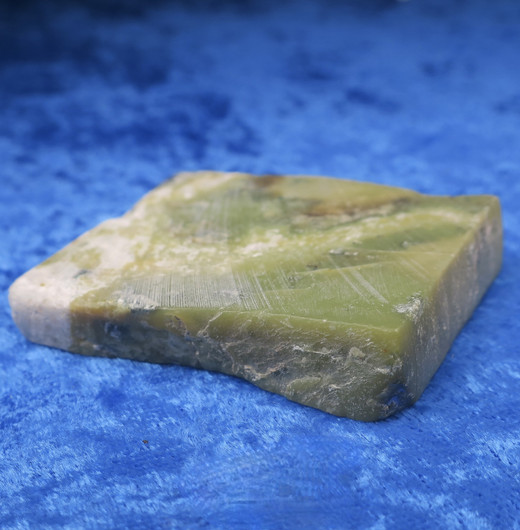 Ofeakalsiitti siivu 55g serpentiininvihreä 55x47x12mm JJ72